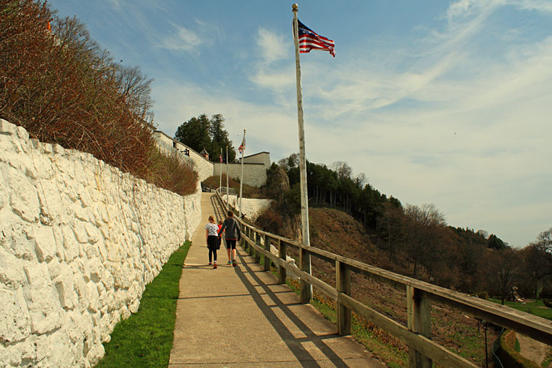 climbing the hill to fort mackinac